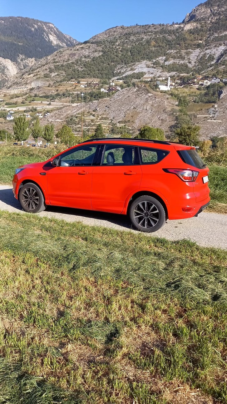 Ford Kuga 1.5 EcoB 150 ST-Line 2WD Ford Ford Kuga 1.5 EcoB 150 ST-Line 2WD