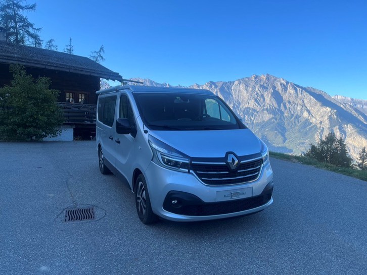 RENAULT Trafic Blue dCi 170 EDC Spacenomad RENAULT RENAULT Trafic Blue dCi 170 EDC Spacenomad