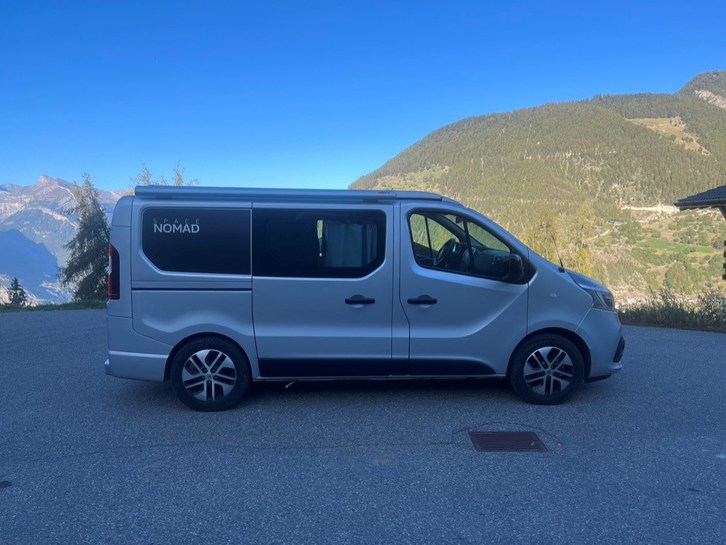 RENAULT Trafic Blue dCi 170 EDC Spacenomad RENAULT RENAULT Trafic Blue dCi 170 EDC Spacenomad