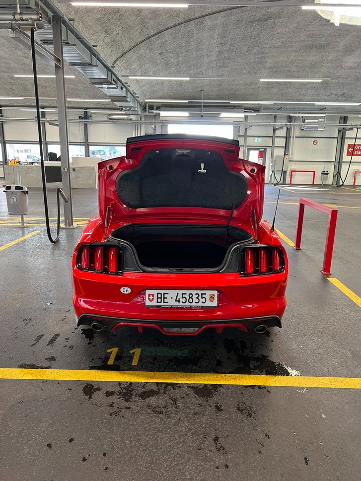 Ford Mustang Convertible 5.0 V8 GT Ford Ford Mustang Convertible 5.0 V8 GT