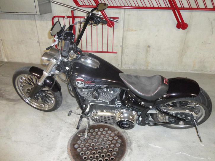 Harley-Davidson FXSB 1690 Softail Breakout ABS Harley-Davidson Harley-Davidson FXSB 1690 Softail Breakout ABS