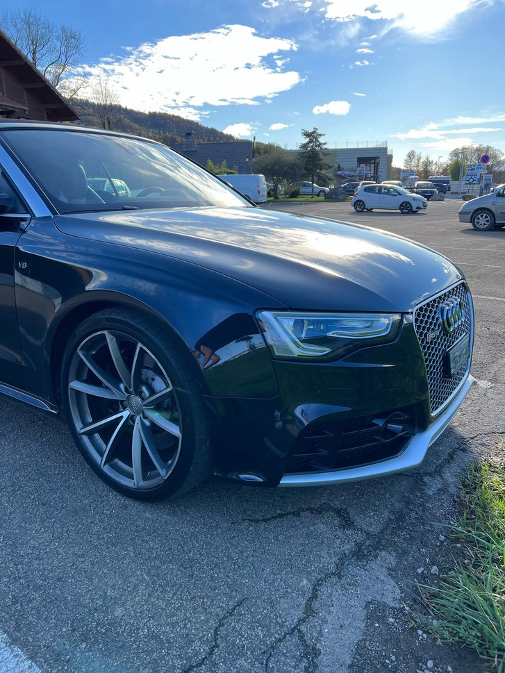 Audi RS5 Cabriolet 4.2 V8 FSI quattro S-Tronic Audi Audi RS5 Cabriolet 4.2 V8 FSI quattro S-Tronic