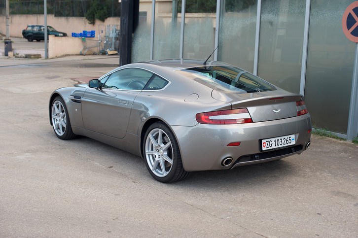 Aston Martin V8 Vantage Coupé 4.3 Aston Martin Aston Martin V8 Vantage Coupé 4.3
