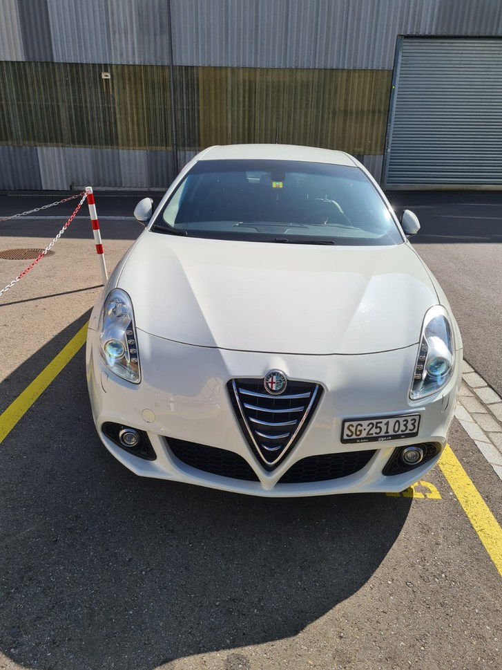 Alfa Romeo Giulietta 1.4 TB MA 170 Exclusive Alfa Romeo Alfa Romeo Giulietta 1.4 TB MA 170 Exclusive