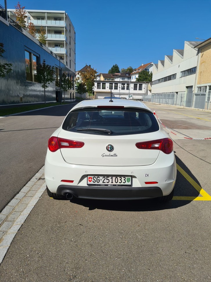 Alfa Romeo Giulietta 1.4 TB MA 170 Exclusive Alfa Romeo Alfa Romeo Giulietta 1.4 TB MA 170 Exclusive