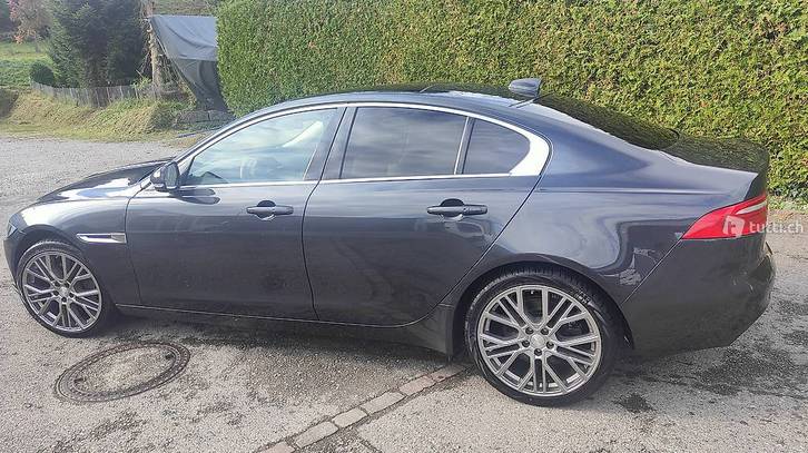 Jaguar XE 2.0 T 240 Pure Jaguar Jaguar XE 2.0 T 240 Pure