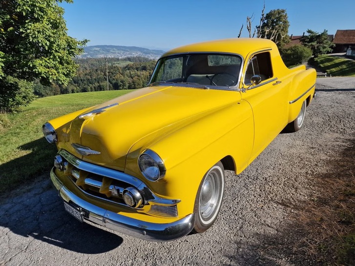 CHEVROLET V8  Pickup