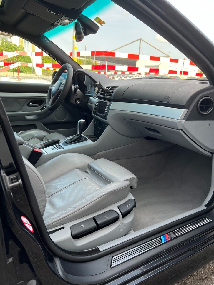 BMW 5er Reihe E39 530i 24V ABS dAiB