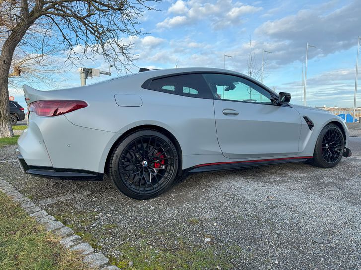 BMW M4 CSL 2025 - Frozen Brooklyn Grey BMW BMW 4er Reihe G82 Coupé M4 CSL