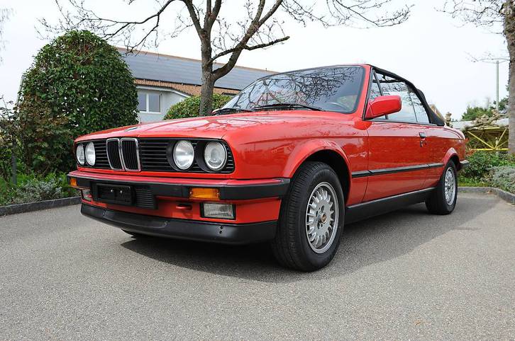 BMW E30 Cabriolet 320i - Gepflegt & Verhandelbar BMW BMW E30 Cabriolet 320i
