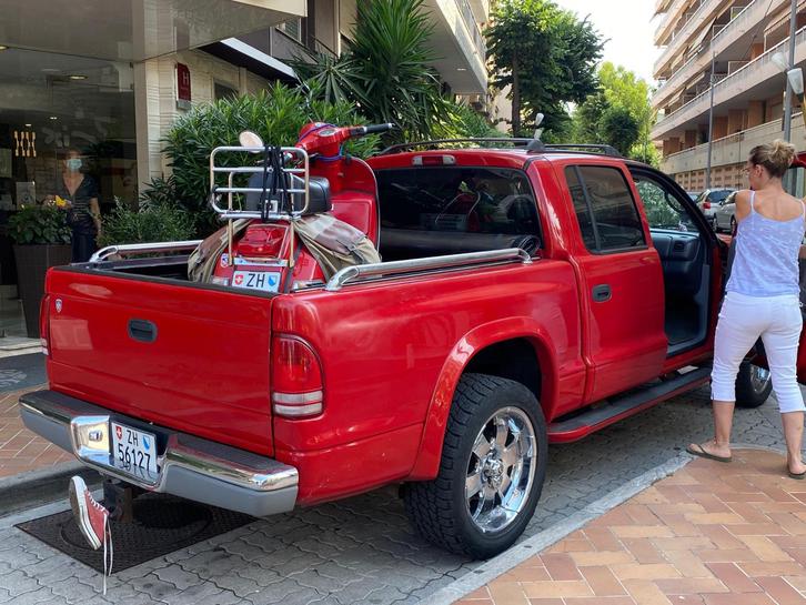 Dodge Dakota Quad Cab 4.7 V8 - Seltener Pickup DODGE DODGE Dakota Quad Cab 4.7 V8