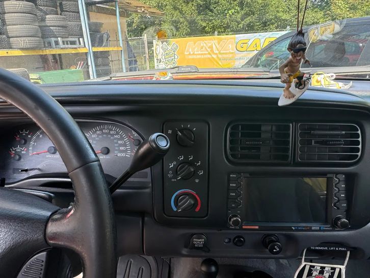Dodge Dakota Quad Cab 4.7 V8 - Seltener Pickup DODGE DODGE Dakota Quad Cab 4.7 V8