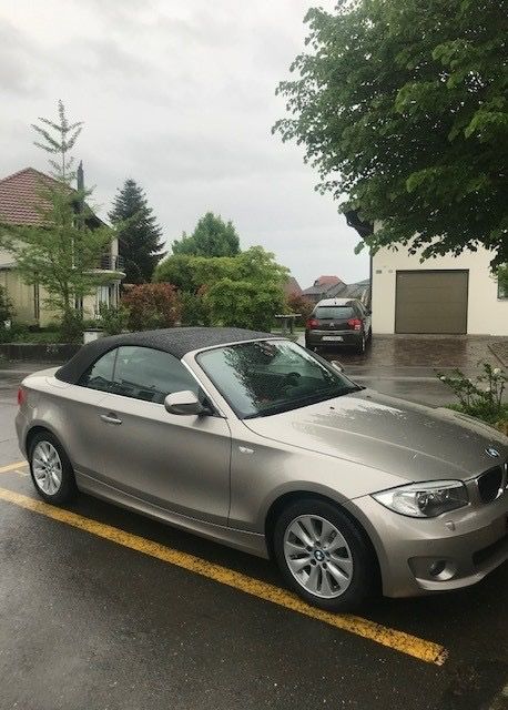 BMW 1er E88 Cabrio 120i in Top Zustand - Jetzt Besichtigen BMW BMW 1er Reihe E88 Cabrio 120i