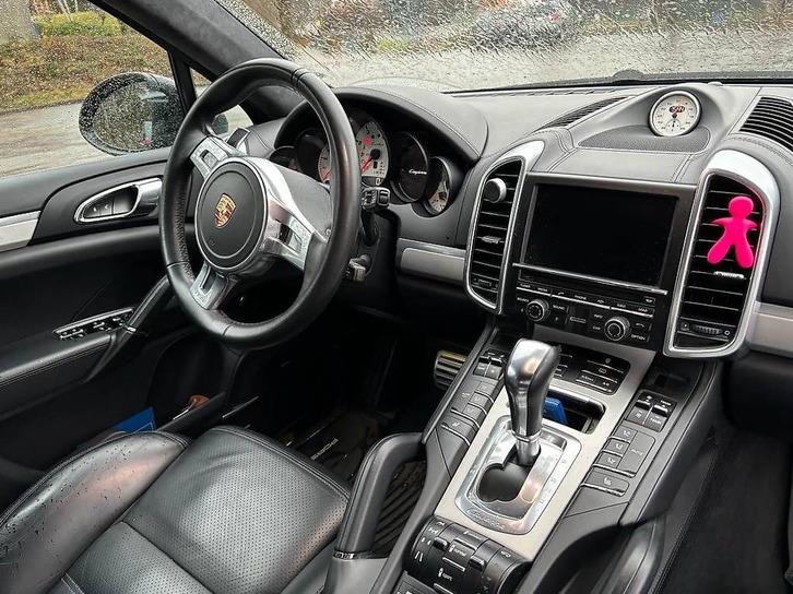 Porsche Cayenne Turbo V8 mit Top-Ausstattung, 2013 Porsche Porsche Cayenne 4.8 V8 Turbo TipT