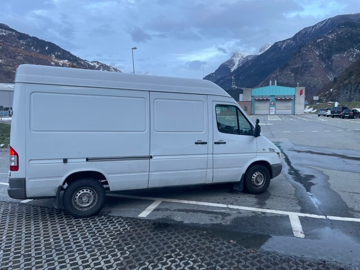 Mercedes Sprinter 311 Kombi 2.2 CDI - Top Zustand Mercedes-Benz Mercedes-Benz Sprinter 311 Kombi 3000 2.2 CDI