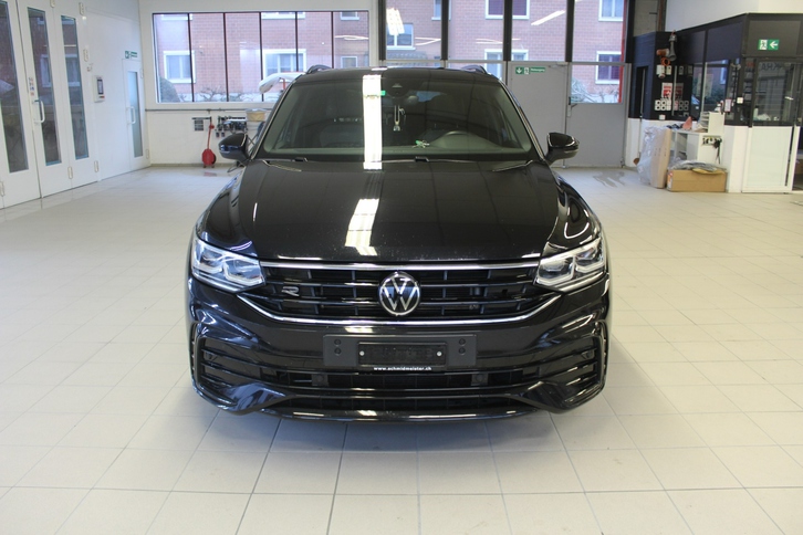 VW Tiguan 2.0 TDI R-Line mit Top-Ausstattung VW VW Tiguan 2.0 TDI SCR R-Line DSG