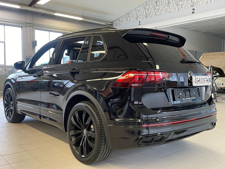VW Tiguan 2.0 TDI R-Line mit Top-Ausstattung VW VW Tiguan 2.0 TDI SCR R-Line DSG
