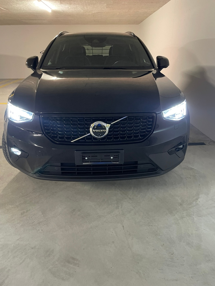 Volvo XC40 T5 PiH 2025 mit Top-Ausstattung Volvo Volvo XC40 1.5 T5 PiH Ultimate Dark