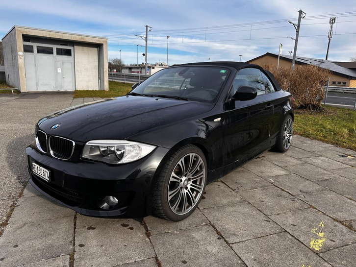 BMW 118i Cabrio E88, Winterreifen, exzellenter Zustand BMW BMW 1er Reihe E88 Cabrio 118i