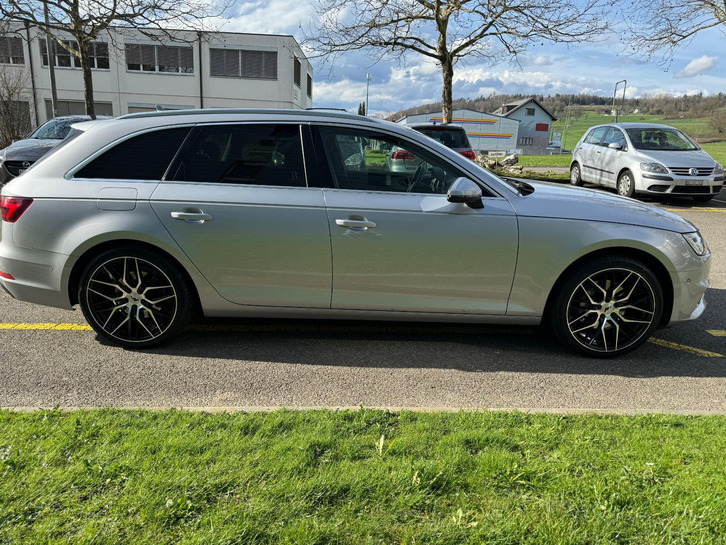 Audi A4 Avant 2.0 40 TDI Attraction quattro S-Tronic
