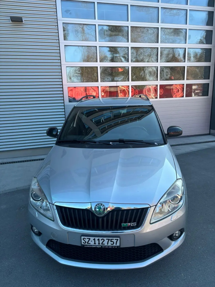 Skoda Fabia Combi 1.4 TSI RS DSG | Top Ausstattung Skoda Skoda Fabia Combi 1.4 TSI RS DSG