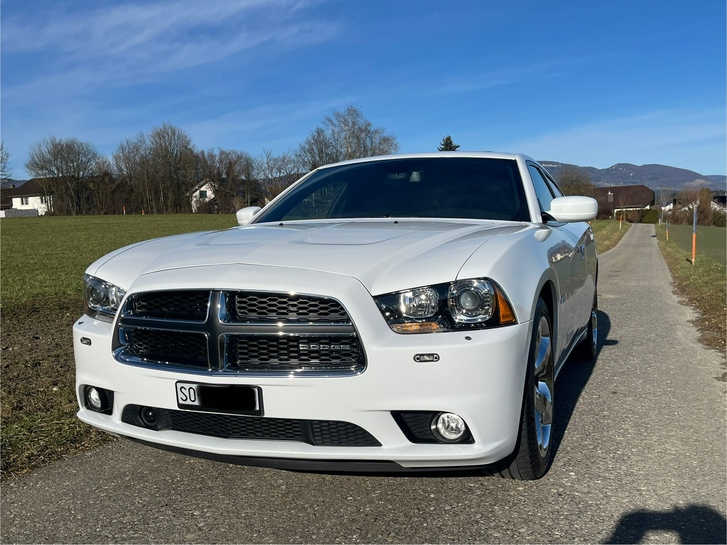 Dodge Charger 5.7 R/T Hemi V8 in Top Zustand DODGE DODGE Charger 5.7 R/T Hemi V8