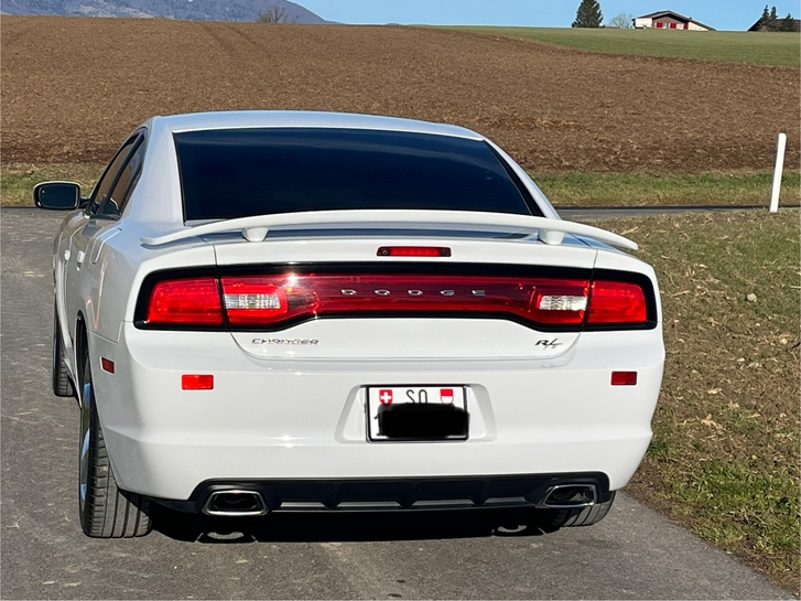 Dodge Charger 5.7 R/T Hemi V8 in Top Zustand DODGE DODGE Charger 5.7 R/T Hemi V8