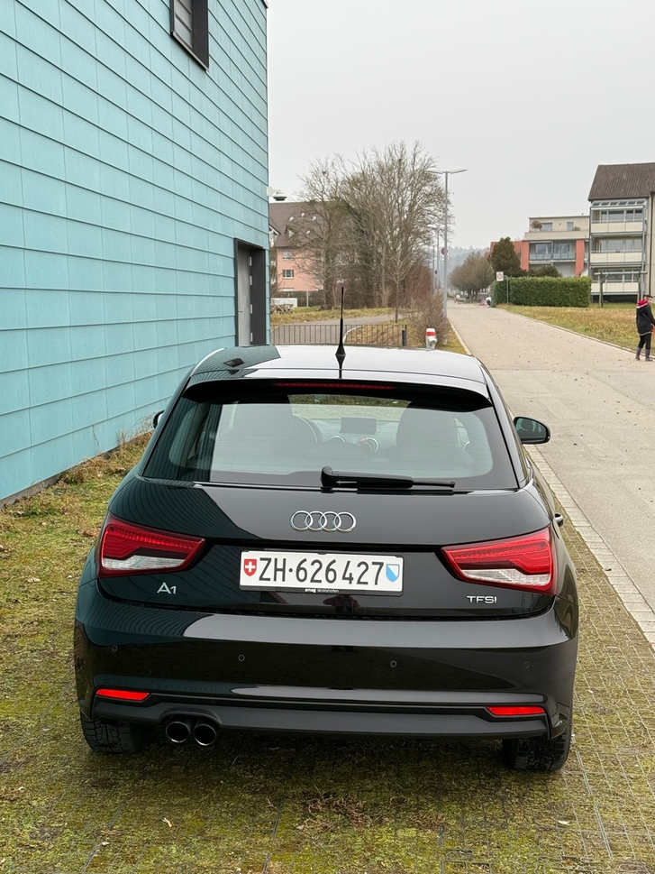 Audi A1 Sportback 1.4 TFSI - S-Line, Top Zustand Audi Audi A1 Sportback 1.4 TFSI COD Sport