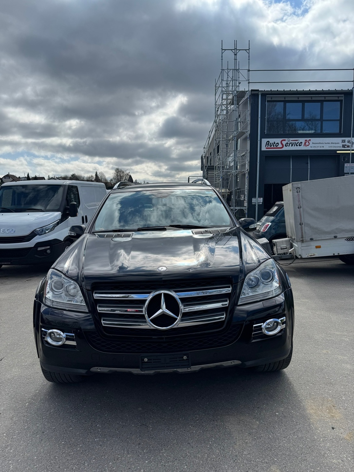 Mercedes-Benz GL 550