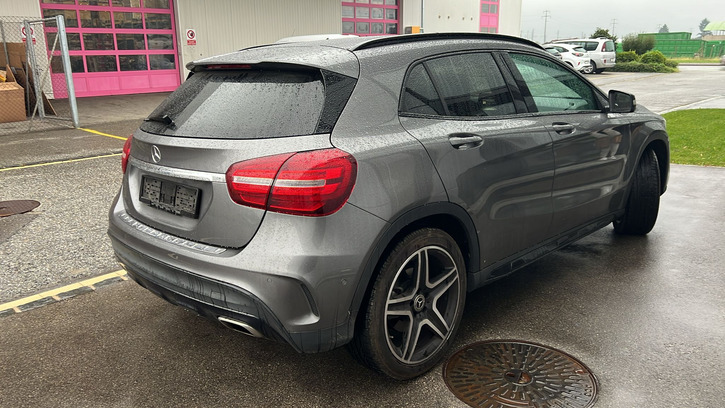 Mercedes-Benz GLA 220 AMG Line 4M zu verkaufen Mercedes-Benz Mercedes-Benz GLA-Klasse X156 GLA 220 AMG Line 4m