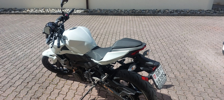 Kawasaki Z400, 800 km, Top-Zustand, 1. Hand KAWASAKI KAWASAKI Z 400