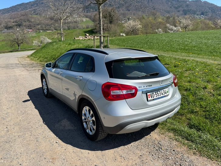 Mercedes-Benz GLA 250 4Matic, Top-Ausstattung, CH 2025 Mercedes-Benz Mercedes-Benz GLA-Klasse X156 GLA 250 4m
