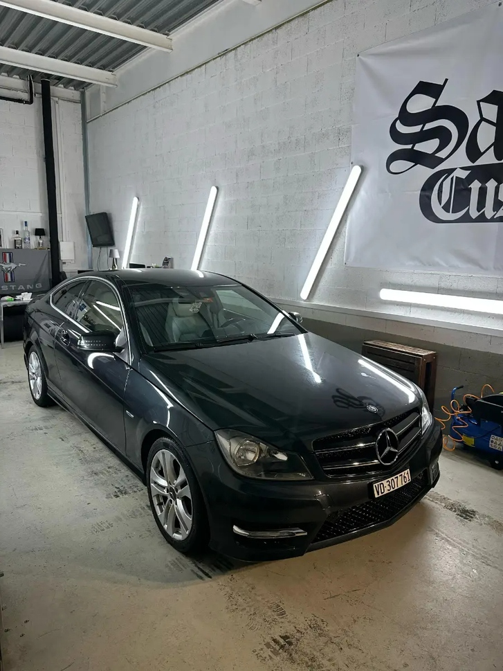Mercedes-Benz C 220 CDI Coupe - Eleganz & Performance Mercedes-Benz Mercedes-Benz C-Klasse C204 Coupé C 220 CDI BlueEF