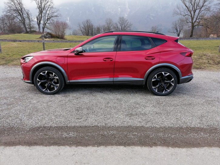 CUPRA Formentor 1.4 eHybrid VZ DSG in Rot, Top-Ausstattung CUPRA CUPRA Formentor 1.4 eHybrid VZ DSG