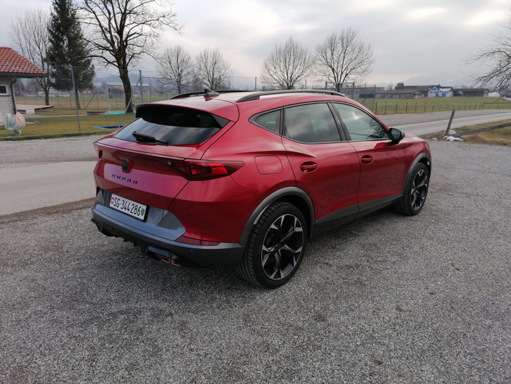 CUPRA Formentor 1.4 eHybrid VZ DSG in Rot, Top-Ausstattung CUPRA CUPRA Formentor 1.4 eHybrid VZ DSG
