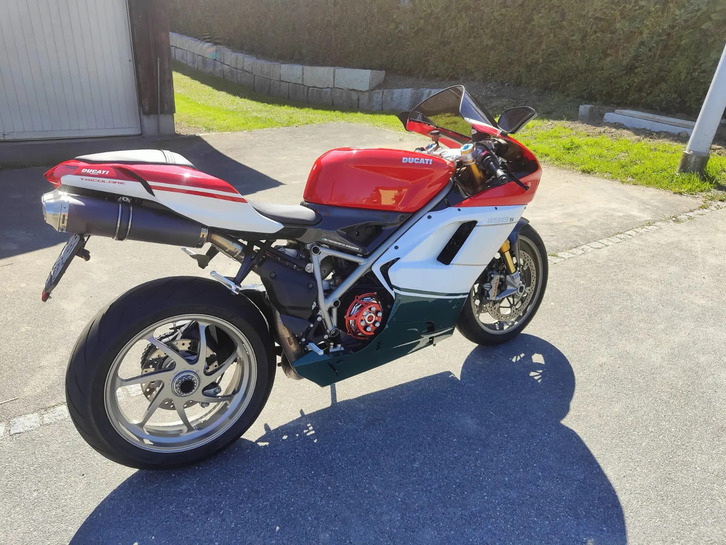 DUCATI 1198 S