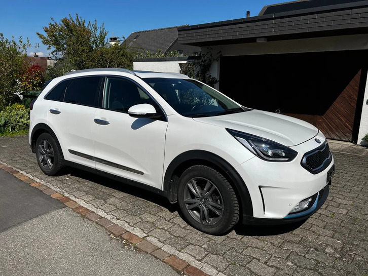 Kia Niro 1.6 GDi Plug-in Hybrid - Top Zustand Kia Kia Niro 1.6 GDi Plug-in Hybrid