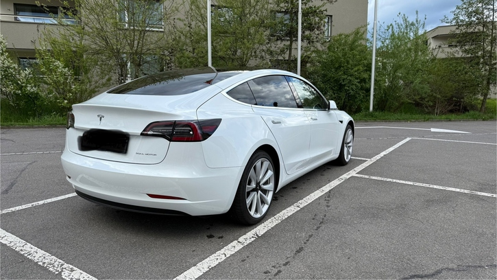 Tesla Model 3 Long Range AWD 2019 - Top Zustand Tesla Tesla Model 3 Long Range D