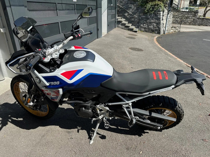 BMW F 900 GS