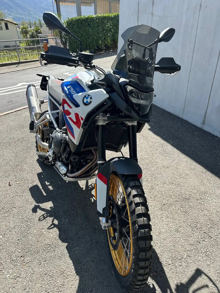 BMW F 900 GS