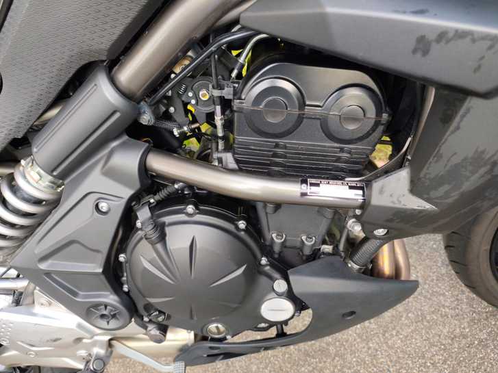 KAWASAKI Versys 650 ABS zu verkaufen KAWASAKI KAWASAKI Versys 650 ABS