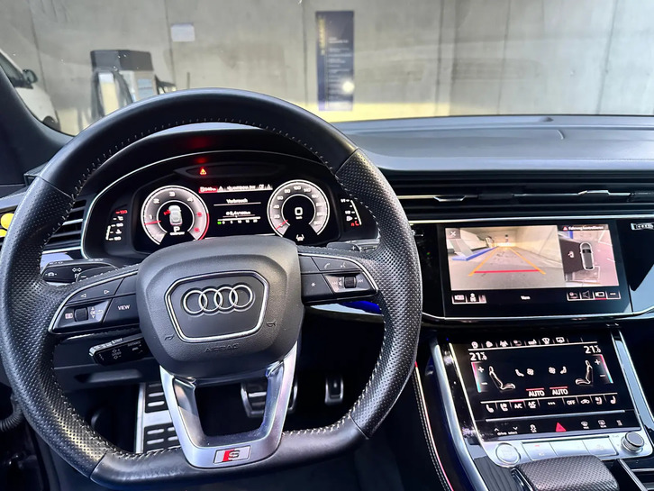 Audi Q8 50 TDI quattro mit Top-Ausstattung Audi Audi Q8 3.0 50 TDI quattro T-Tronic