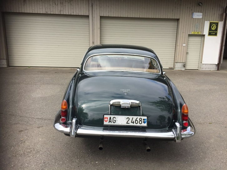 Klassischer Jaguar 420 G - Eleganz und Geschichte Jaguar Jaguar 420 G