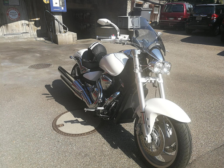 Suzuki VZ 1500 Intruder aus erster Hand Suzuki Suzuki VZ 1500 Intruder