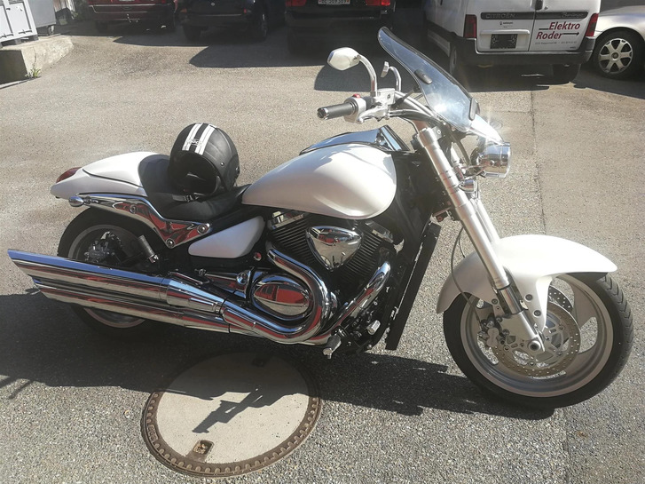 Suzuki VZ 1500 Intruder aus erster Hand Suzuki Suzuki VZ 1500 Intruder
