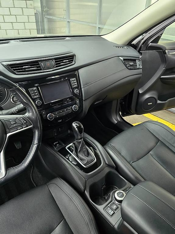Nissan X-Trail 2025 - 4x4, Vollausstattung, Top Zustand Nissan Nissan X-Trail 2.0 dCi Acenta 4x4