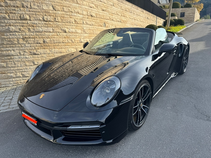 Luxuriöses Porsche 911 Turbo Cabriolet in Schwarz Porsche Porsche 911 Cabriolet 3.7 Turbo PDK