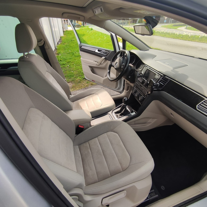 VW Golf VII Sportsvan 1.6 TDI | Top Ausstattung VW VW Golf VII Sportsvan 1.6 TDI BlueM Comfortline
