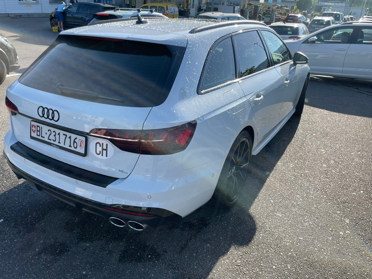 Audi S4 Avant 3.0 V6 TDI quattro - Top Ausstattung Audi Audi S4 Avant 3.0 V6 TDI quattro T-Tronic