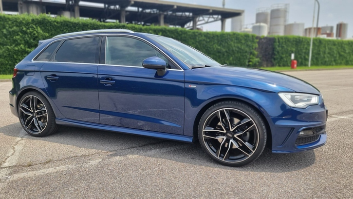 Audi A3 Sportback 2.0 TDI 184 Quattro Audi Audi A3 Sportback 2.0 TDI 184 Ambition qu. S-Tr.